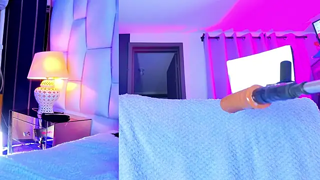 NathaxaLeans webcam
