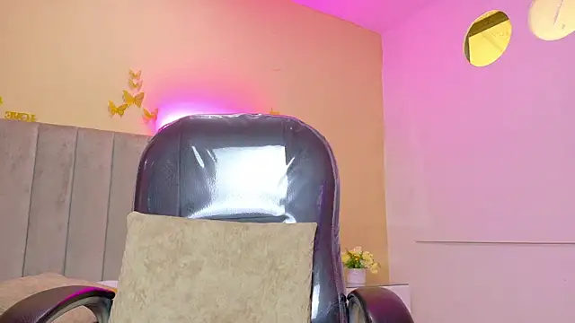 Nascary_Fox webcam