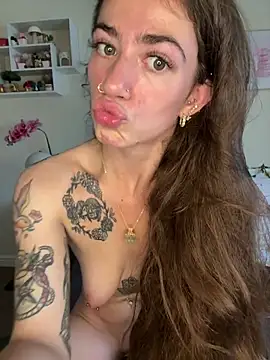 ValenciaTheVixenXX
