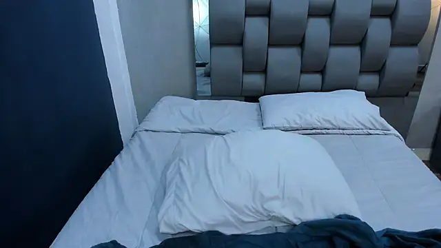 charlie___musk (M twink) - Let´s cum together!