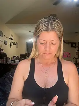NikkiBlisss webcam