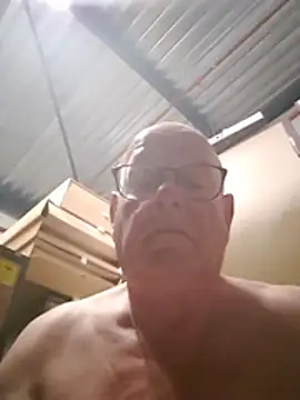 andrejoyfull64 webcam