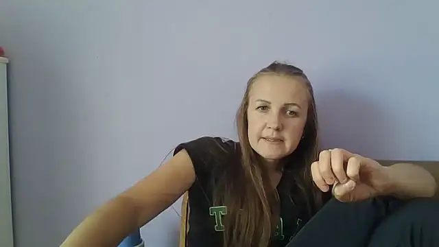 Milaniya261 webcam