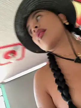 laure_torres webcam