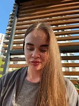 KristiRich webcam