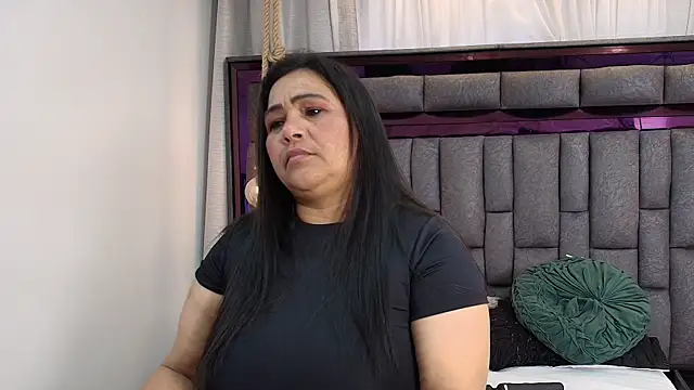 Karina_Mendoza webcam