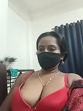 misti-boudii live cam on StripChat