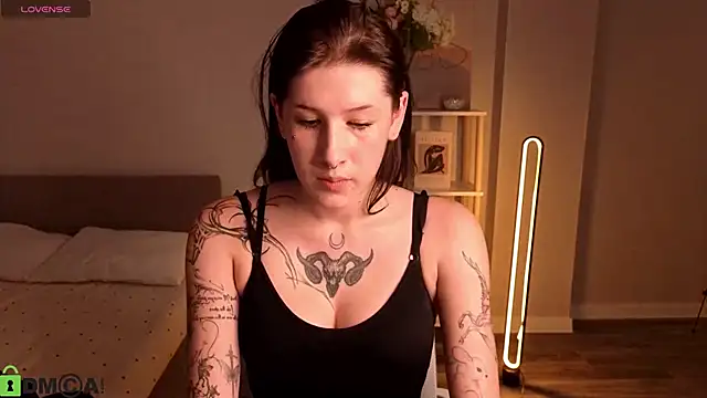 Ester_Henderson webcam