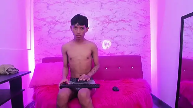 Charly_Smith1 webcam