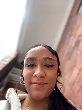 Isabella-Teen webcam