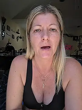 NikkiBlisss webcam