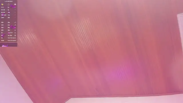 elodie_walker live cam on StripChat