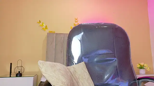 Nascary_Fox webcam