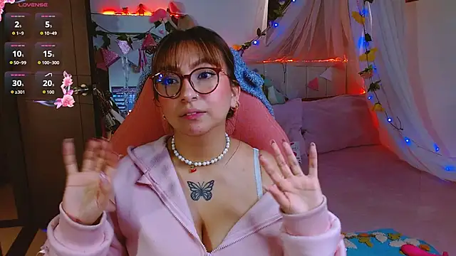 Littlerouse_ webcam