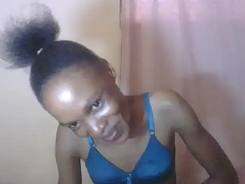 Sweetpetite254 webcam