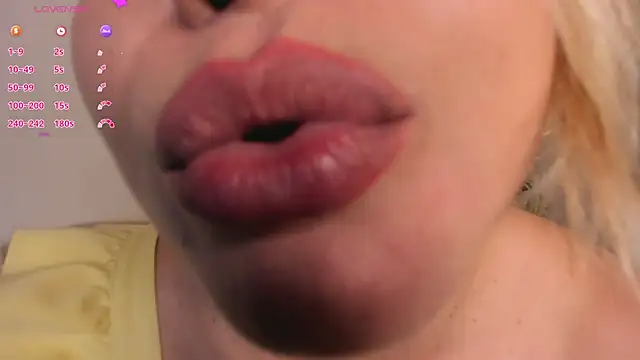 Saori_newman webcam
