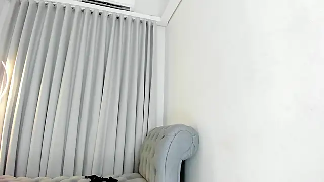 Krissi_latore webcam