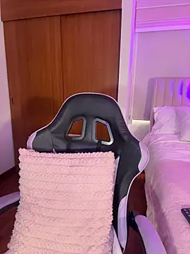 ArianaReynoldss webcam