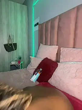 SP1CY_MOMMY webcam