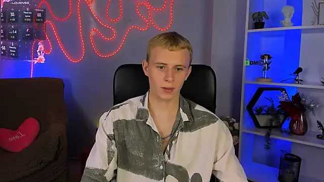 rafael_bien live cam on StripChat