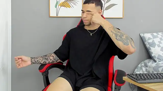 Santana_maximo live cam on StripChat