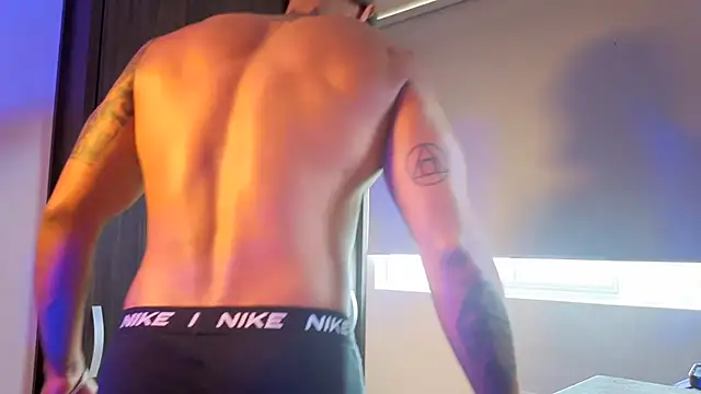 Wheeler_Green live cam on StripChat