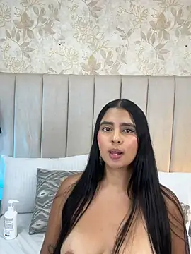 AnitaMore_ webcam
