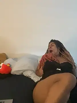 BustyyTT webcam
