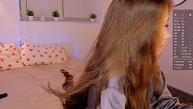 Raevella live cam on StripChat