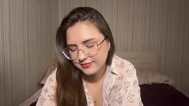 Mina_Aston webcam