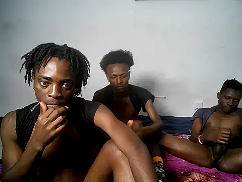 threemanias webcam