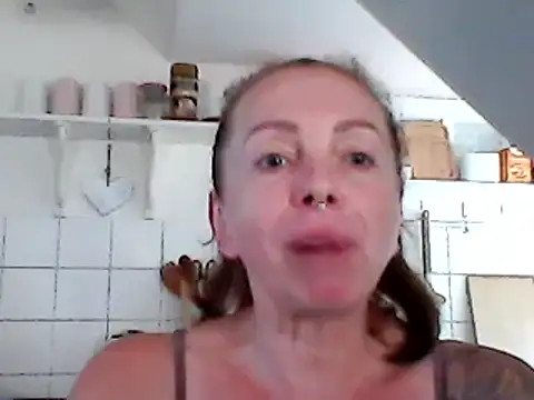 NicoletteNoir webcam