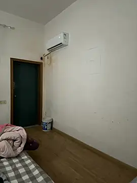 yingjiemn webcam
