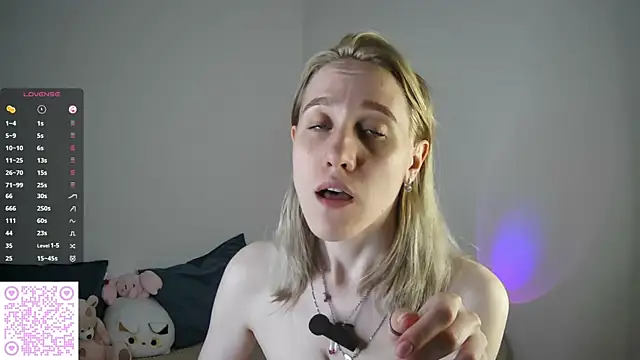 pinkhornyprincess webcam