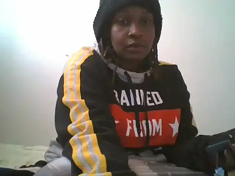 BigMamah98 live cam on StripChat