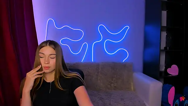 princessnicolee live cam on StripChat