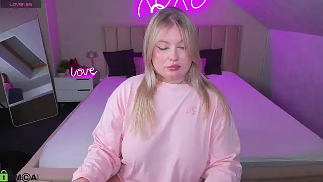 Effie_Leee live cam on StripChat
