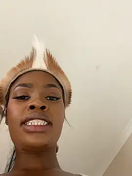 LuciousLips96 webcam