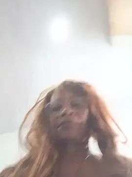 BustyMilf_ webcam