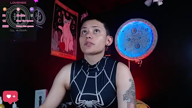 girl_intense444 live cam on StripChat