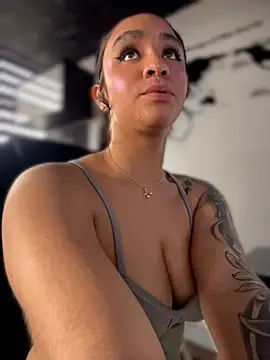 Isabella-Teen