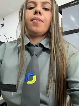 Ariana-07 live sex cam