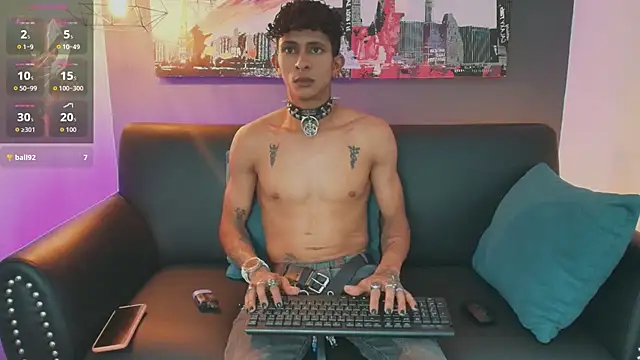 Maximoking26 webcam