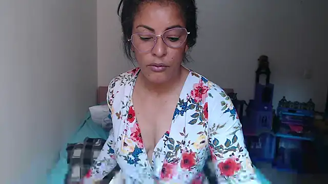 kateleyagrey webcam