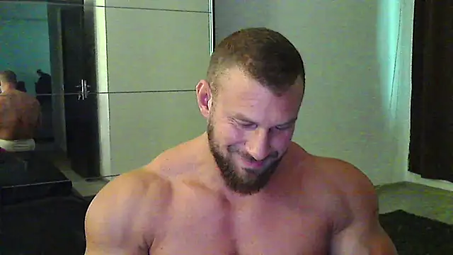muscularkevin webcam