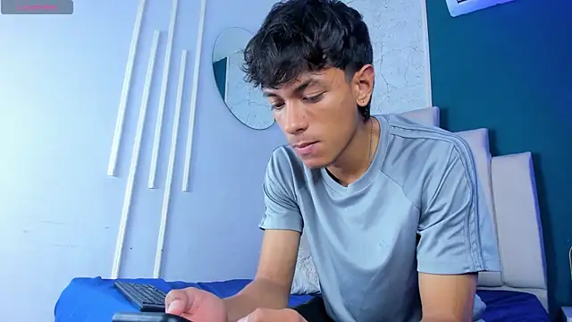 Im_Kael_ live cam on StripChat