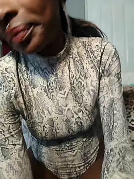 HoneyDropsX live cam on StripChat