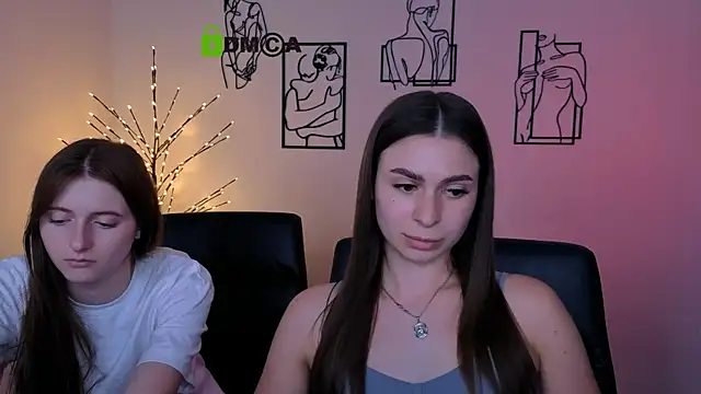 nekky_mouse live cam on StripChat