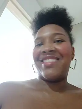 LilyyMiller_ webcam