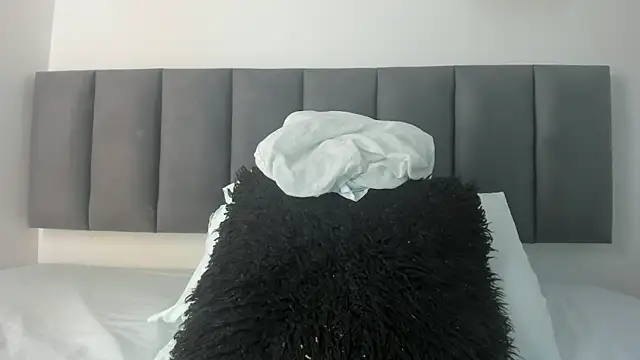 MaraOwen_ webcam